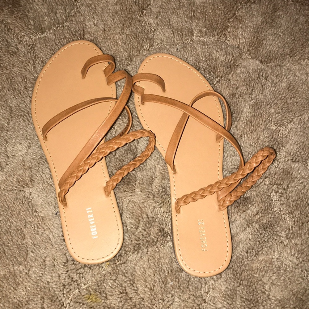 BRAND NEW Forever 21 Sandals